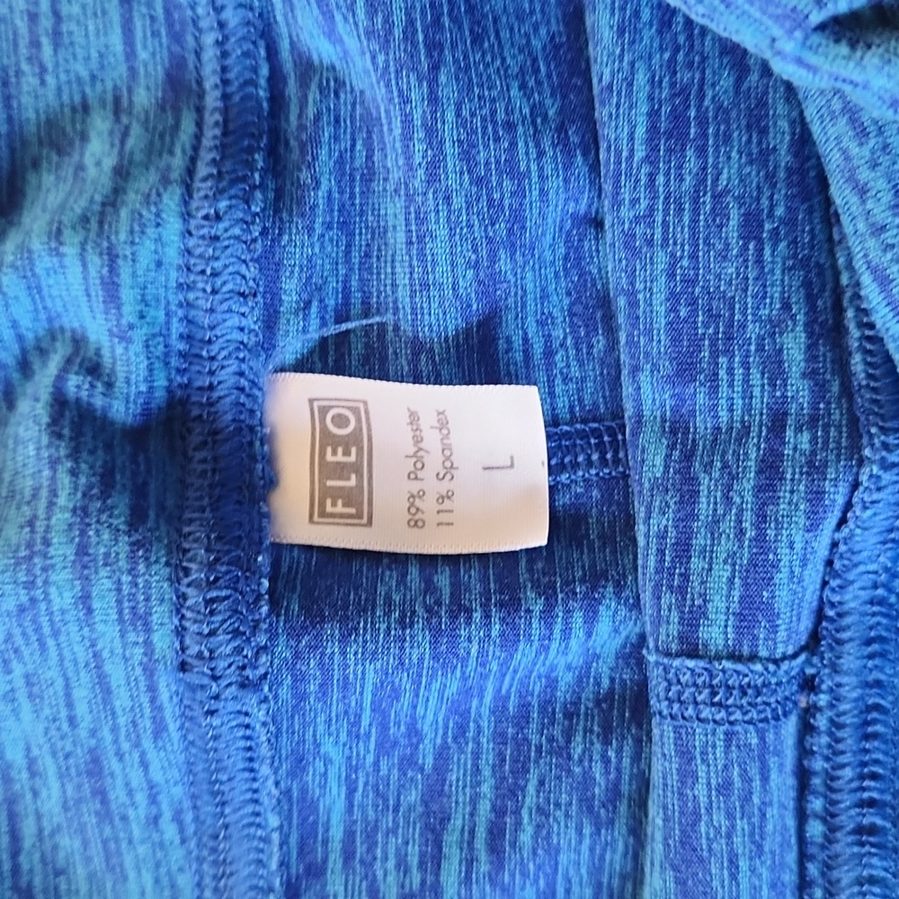 Fleo Shorts - Picture 2 of 2